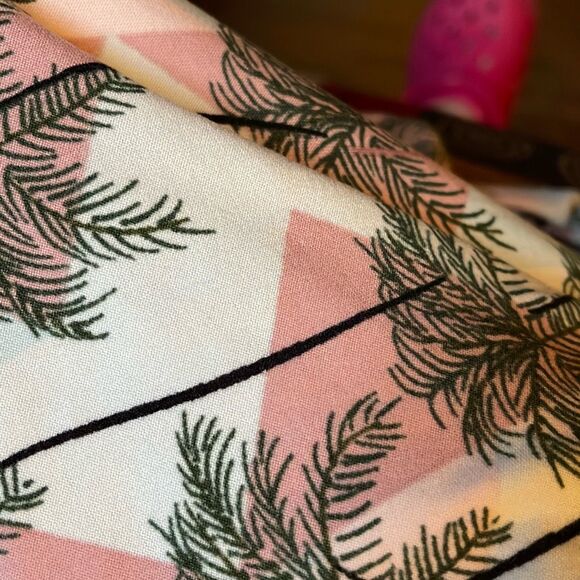 JV Joan Vass size L palm print robe. - Picture 6 of 7